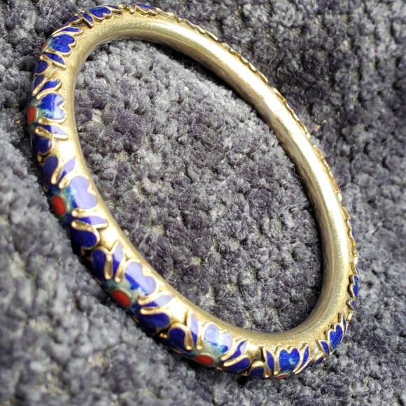 Vintage decorative enamel w/ gold tone bangle - Picture 9 of 12